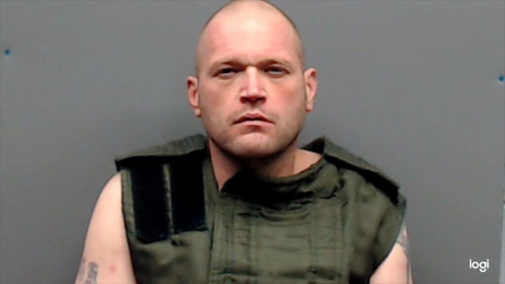 KELLEY, GARRY LEON, Jr. arrest record in Smith County, Texas KELLEY, GARRY LEON, Jr. arrested in Smith County, Texas mugshot