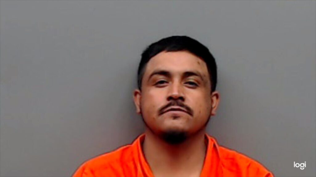 CASTRO-VILLEGAS, DUAL RICARDO arrest record in Smith County, Texas CASTRO-VILLEGAS, DUAL RICARDO arrested in Smith County, Texas mugshot