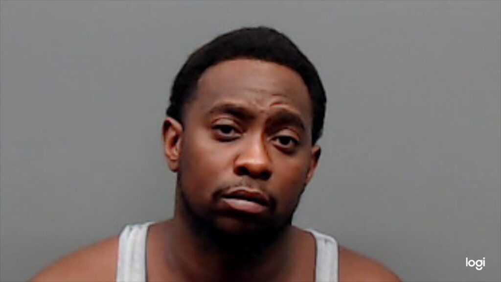 BROWN, LEVERT ROMON arrest record in Smith County, Texas BROWN, LEVERT ROMON arrested in Smith County, Texas mugshot