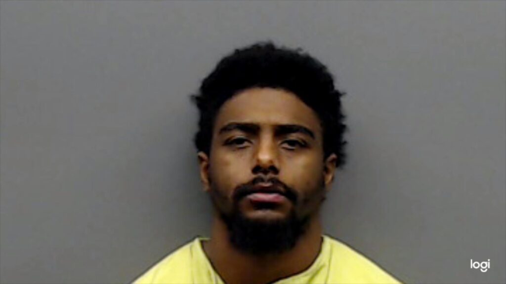 HINTON, LARRY CHARLES, III arrest record in Smith County, Texas HINTON, LARRY CHARLES, III arrested in Smith County, Texas mugshot