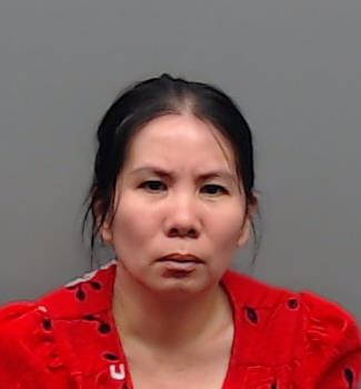 LE, NHUNG MY booking photo