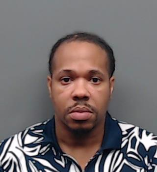 KING, EMMANUEL DEONDRE booking photo