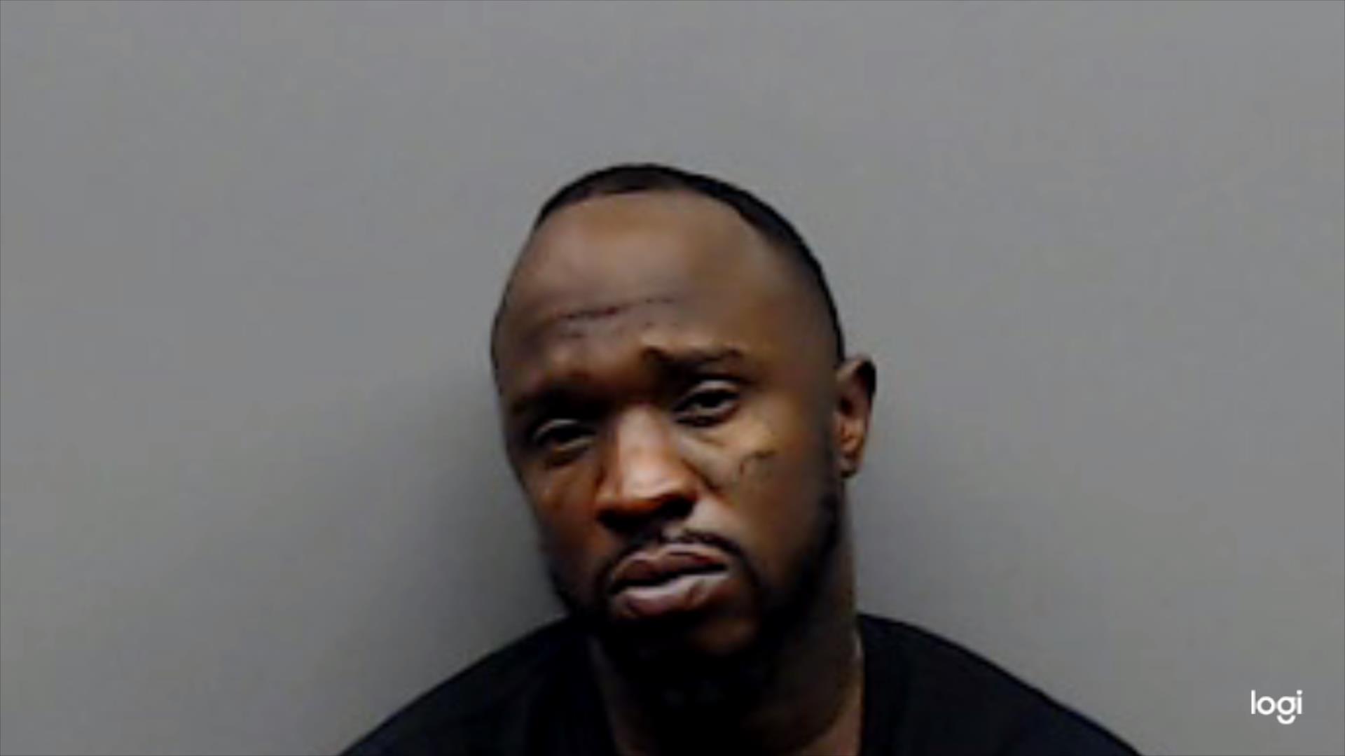 HULL, JERQUA LABRET booking photo