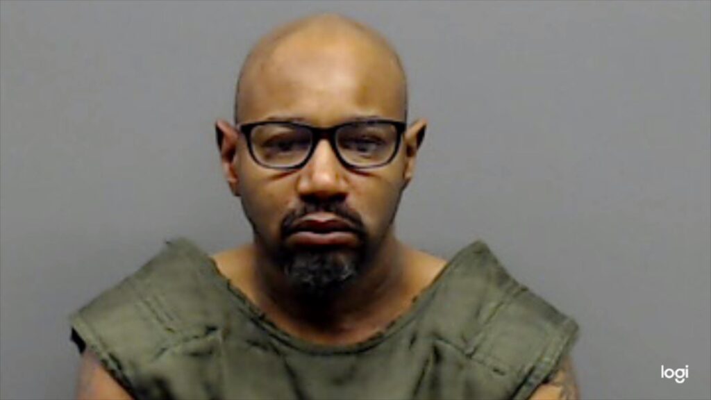 JOHNSON, SANTIAGO DECHARLES arrest record in Smith County, Texas JOHNSON, SANTIAGO DECHARLES arrested in Smith County, Texas mugshot