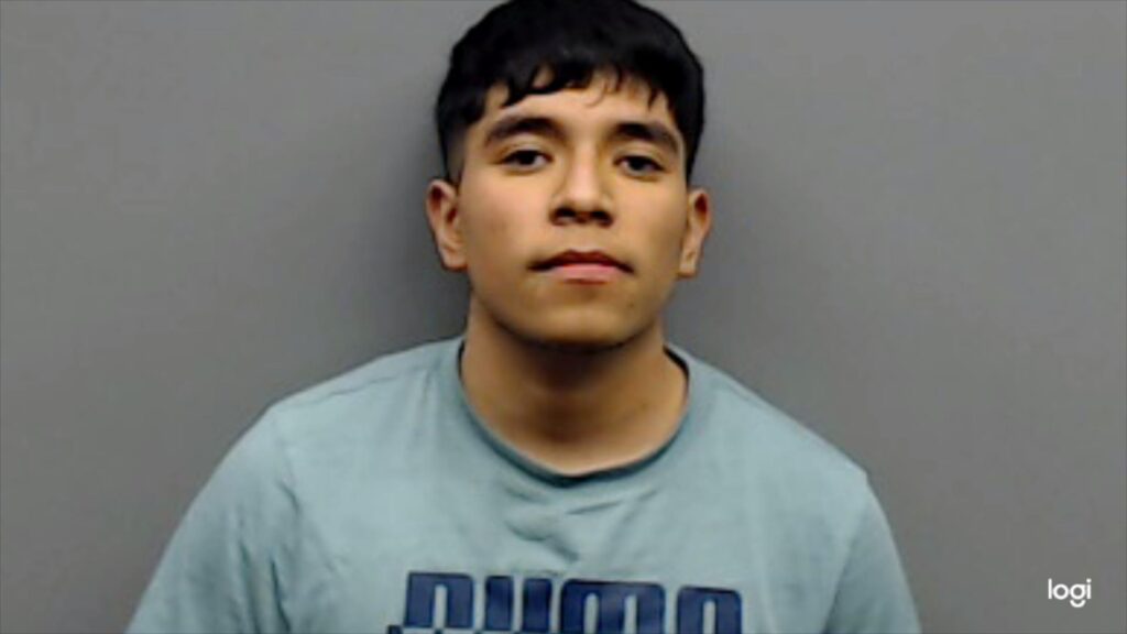TIENDA-ARAIZA, FERNANDO URIEL arrest record in Smith County, Texas TIENDA-ARAIZA, FERNANDO URIEL arrested in Smith County, Texas mugshot
