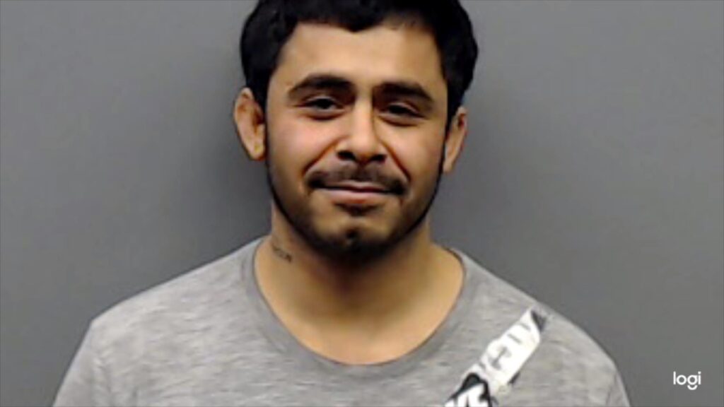TORRES, CARLOS ESTEBAN arrest record in Smith County, Texas TORRES, CARLOS ESTEBAN arrested in Smith County, Texas mugshot