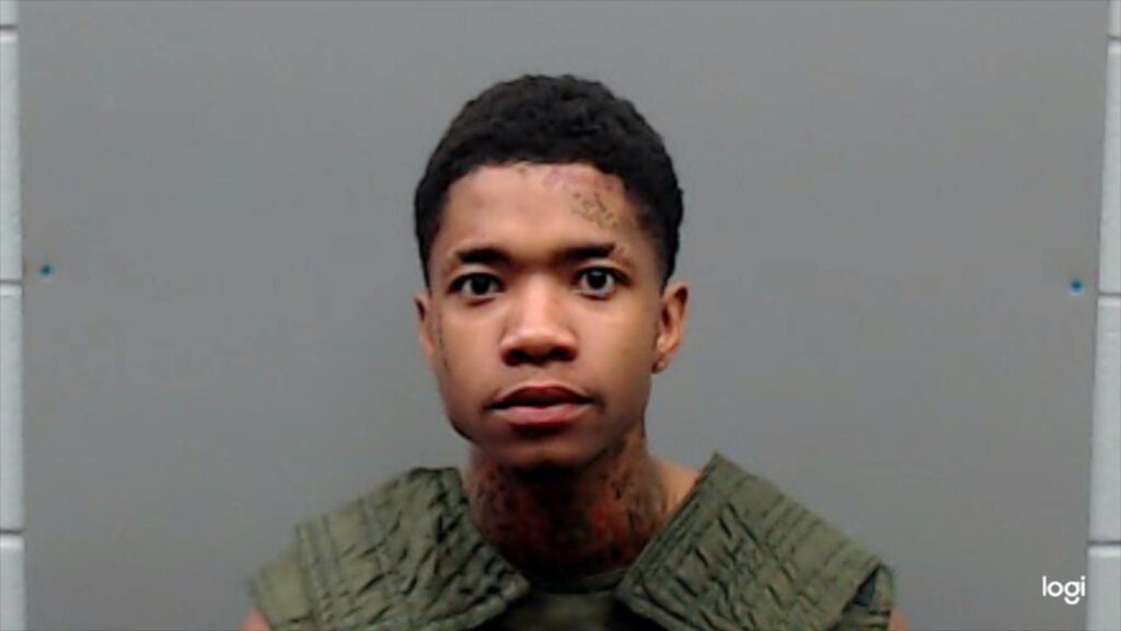 HOLMES, KADAVEN DWAYNE booking photo