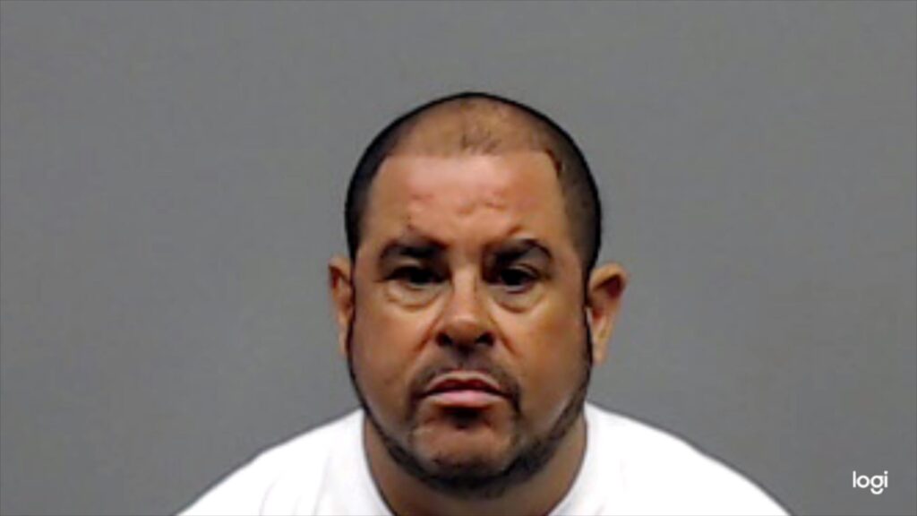 JIMENEZ, ROBERTO booking photo