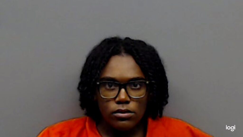 ELLIOTT, DABRAYLON DEVON booking photo