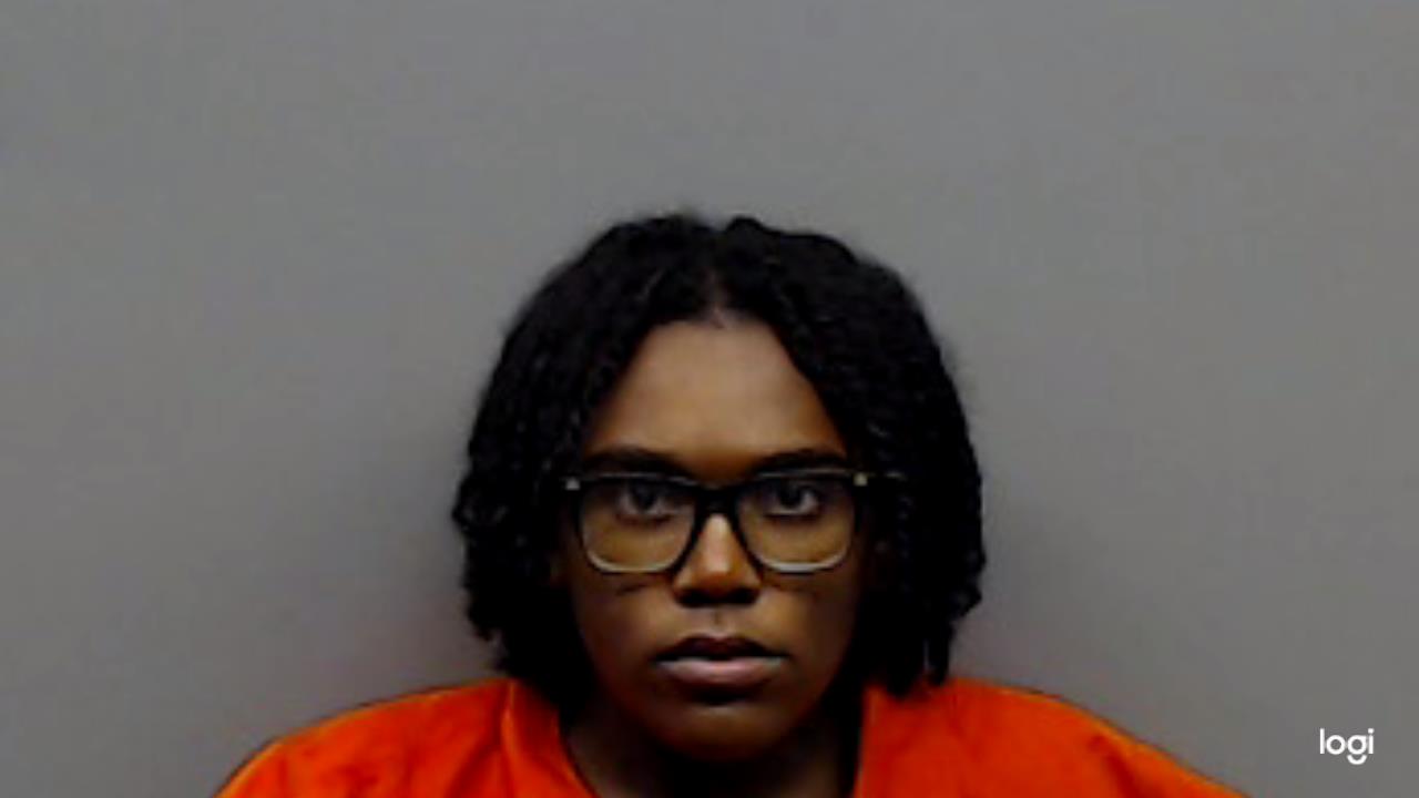 ELLIOTT, DABRAYLON DEVON arrested by Smith County SO/PD