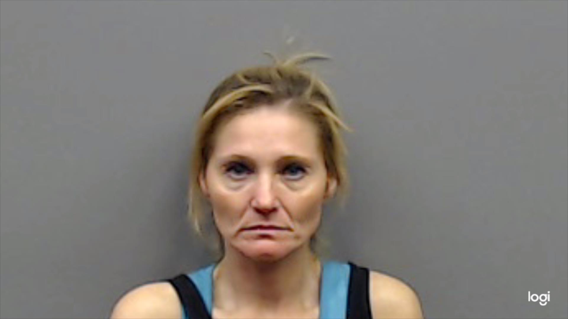 HUMPHRIES, AMBER NICOLE arrested by Smith County SO/PD