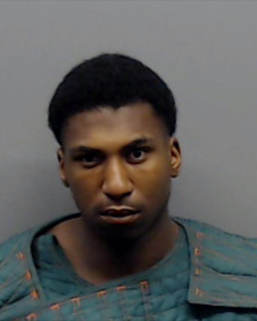 ROBERT, ZECHARIAH DAMONTE arrested by Smith County SO/PD
