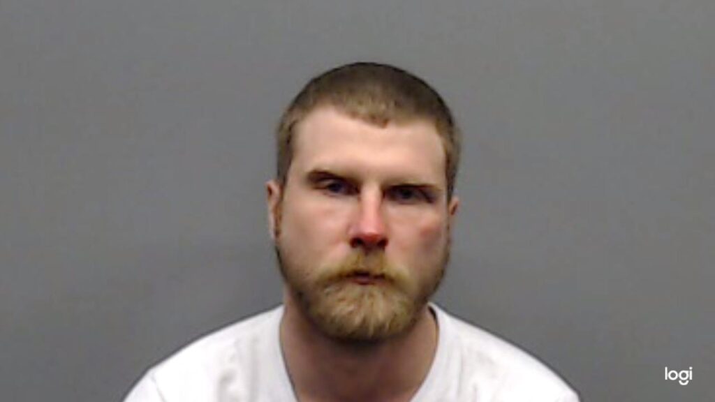 DAVIS, JOSHUA ROBERT booking photo