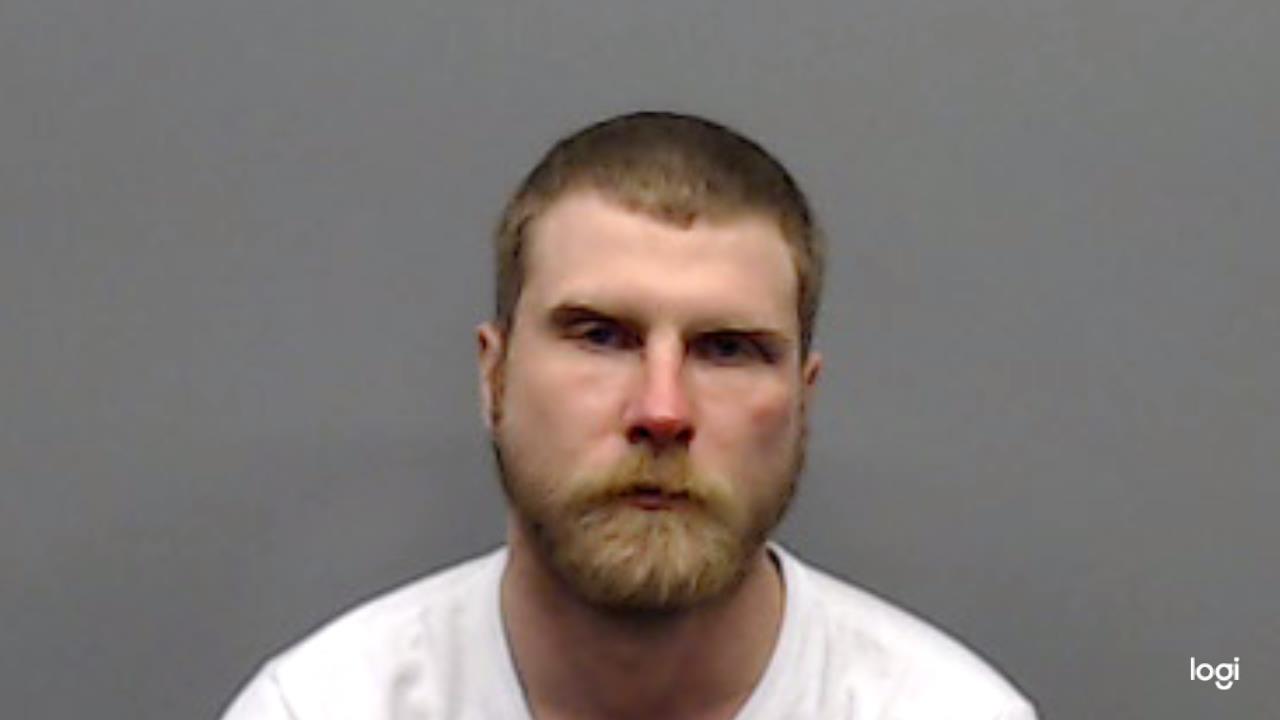 DAVIS, JOSHUA ROBERT arrested by Smith County SO/PD
