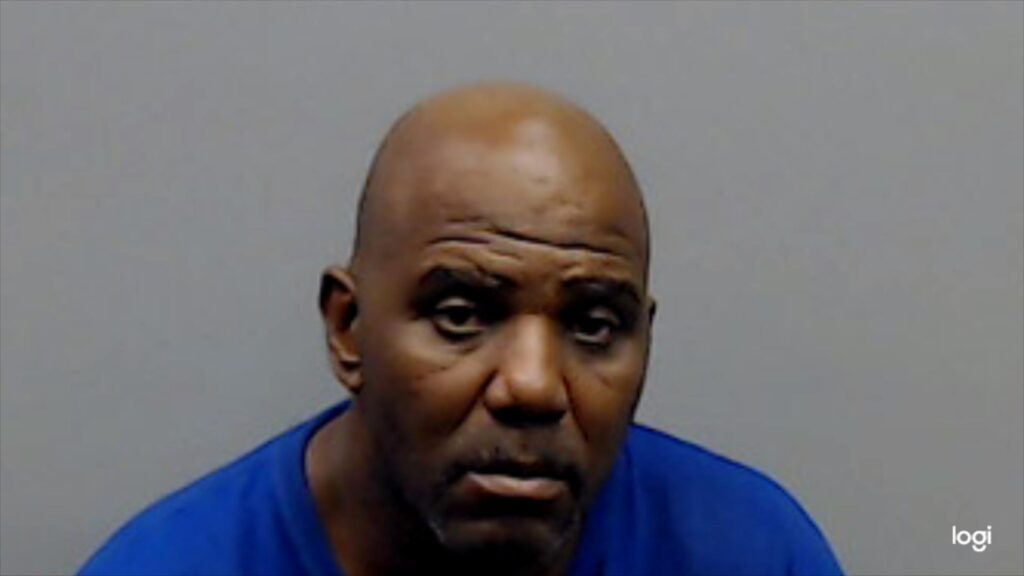 DAVIS, CHRISTOPHER DEWAYNE booking photo