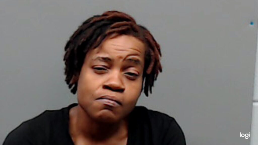 RIVERAS, QUANITA LOUISE booking photo