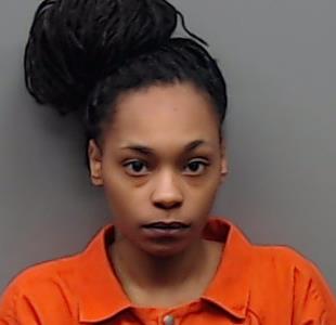 DAVIS, DAEQUANZIAN LACHAZZITSHAA arrested by Smith County SO/PD