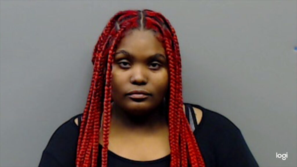 HULL, CAMRYN arrested in Smith County, Texas mugshot