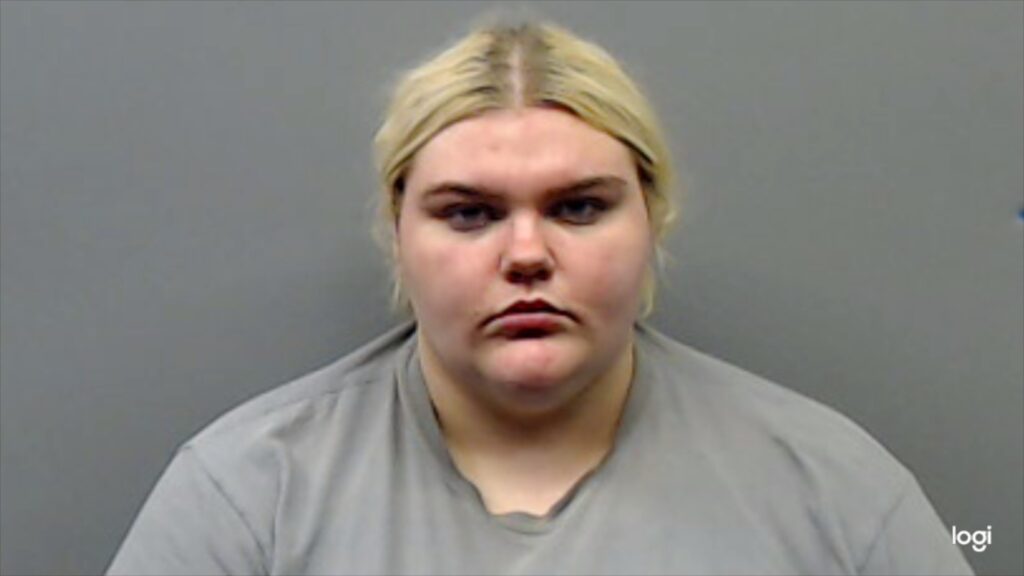 ROBERTS, AUTUMN arrested in Smith County, Texas mugshot