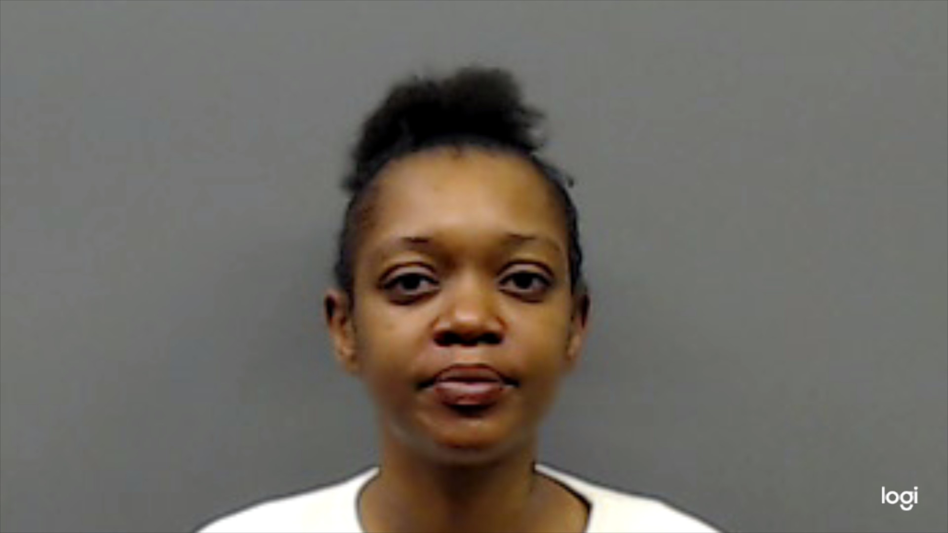 EDWARDS, SUZETTE DANIELL arrested by Smith County Sheriff’s Office