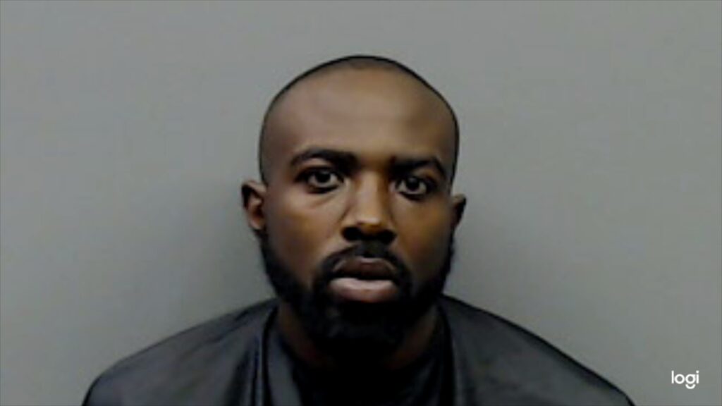 RICHARDSON, XAVIER WANYA arrest record in Smith County, Texas RICHARDSON, XAVIER WANYA arrested in Smith County, Texas mugshot