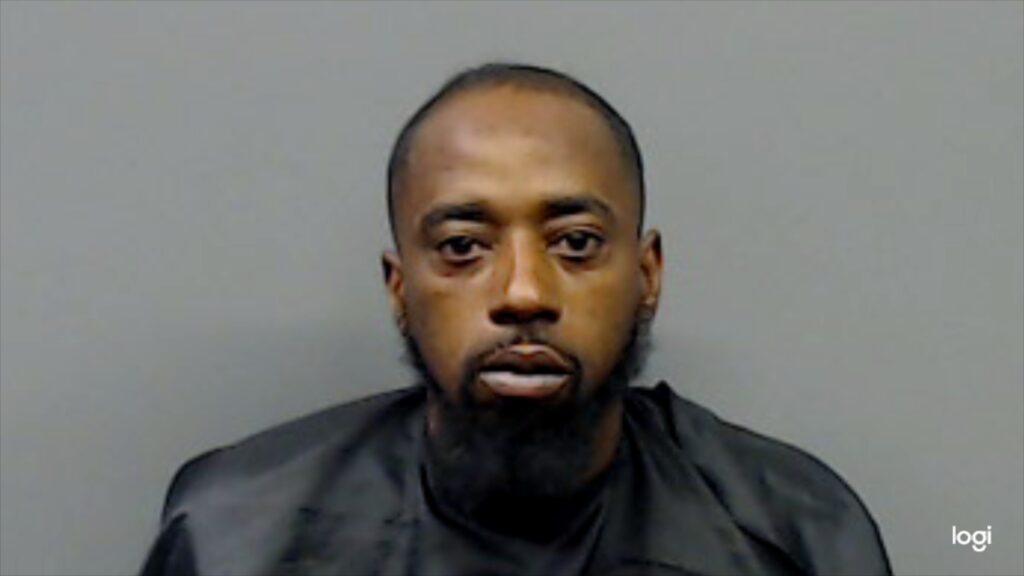 YOUNG, DEUNDRE arrest record in Smith County, Texas YOUNG, DEUNDRE arrested in Smith County, Texas mugshot