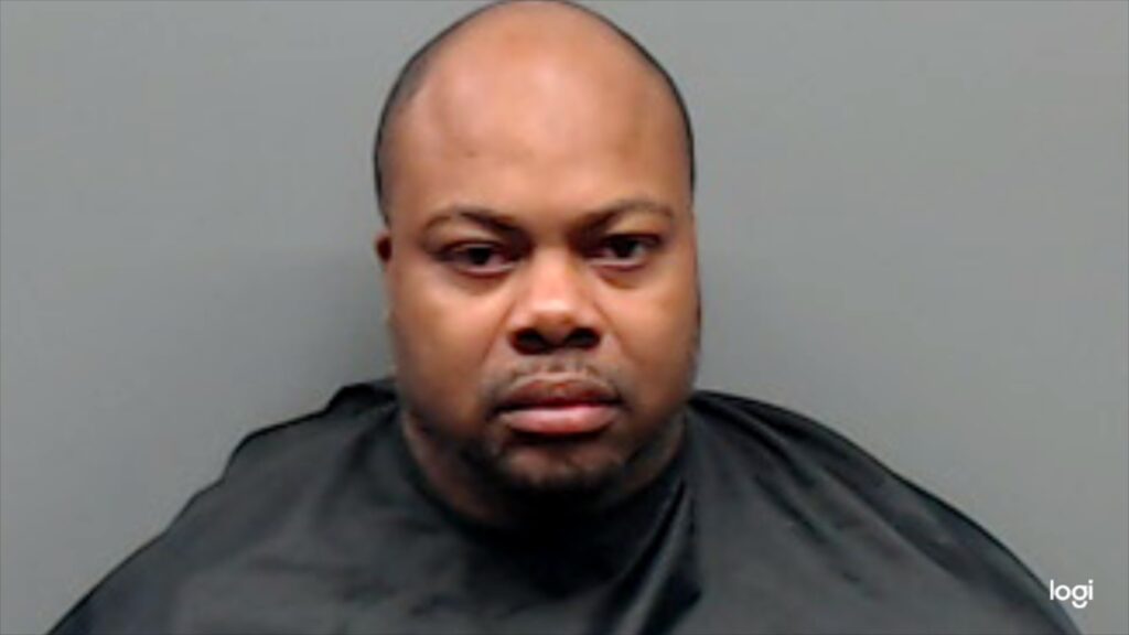 ELLIS, KENDRICK DEVON arrested in Smith County, Texas mugshot