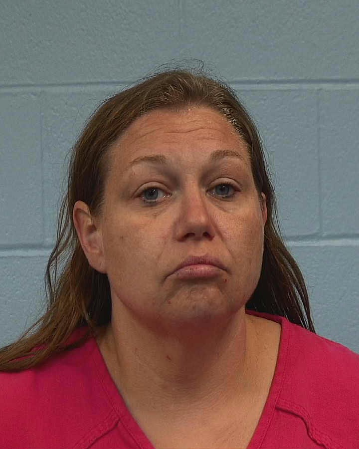 Hicks, Amber Renee arrested by Williamson County PD/SO