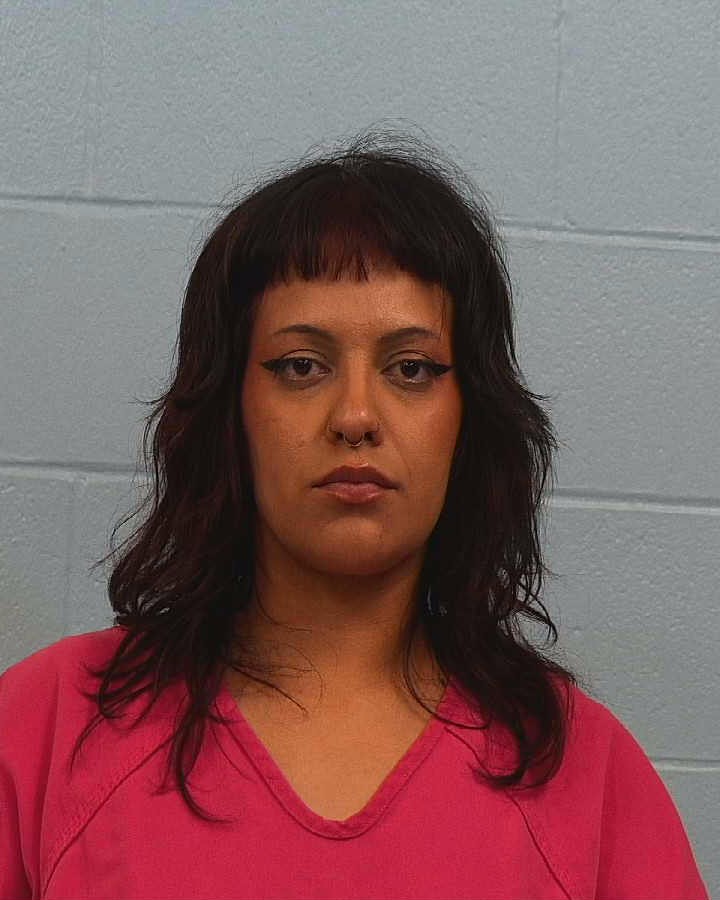 Estrada, Larissa Rae arrested by Williamson County PD/SO