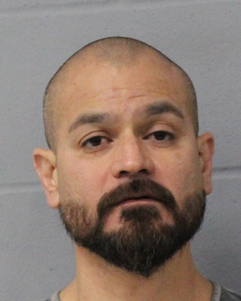 RAMON DELARIVA NAVARRO arrested by APD
