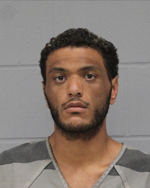 LESHUNN ARNOLD arrested by APD