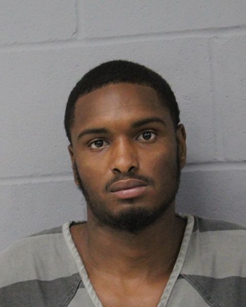 TRAELVONNE BENFORD arrested by APD
