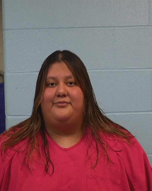 Flores, Xitlaly Nataly arrested by Williamson County PD/SO